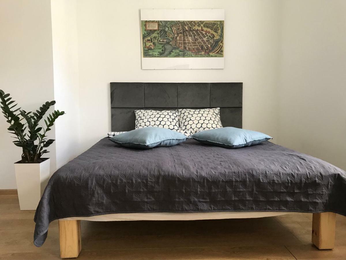 Poznan Rents - Apartamenty Stare Miasto Parking Gratis מראה חיצוני תמונה
