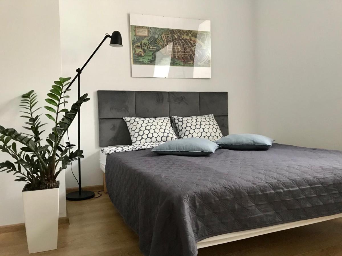 Poznan Rents - Apartamenty Stare Miasto Parking Gratis מראה חיצוני תמונה
